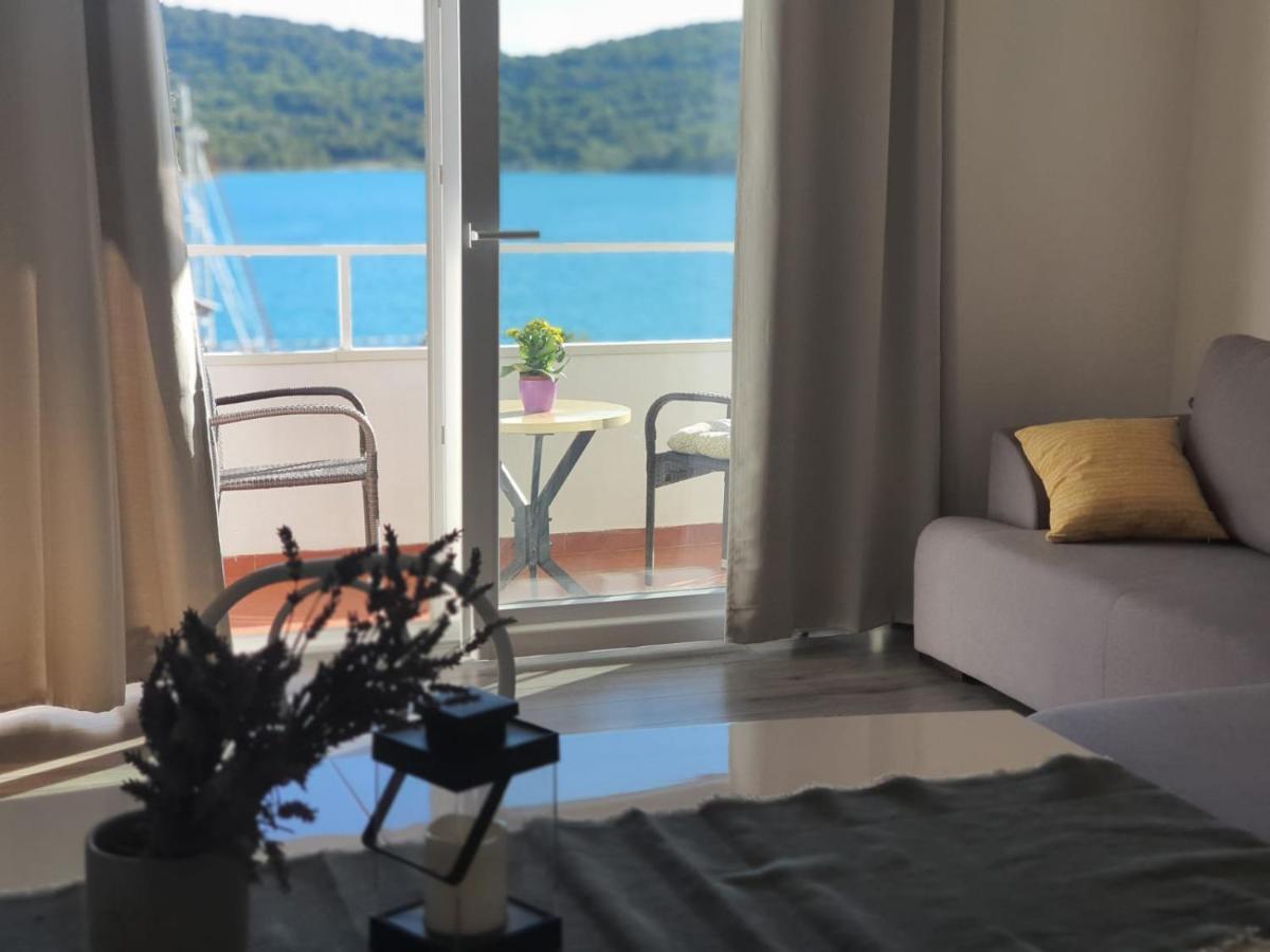 Guesthouse Mila Tisno Zewnętrze zdjęcie