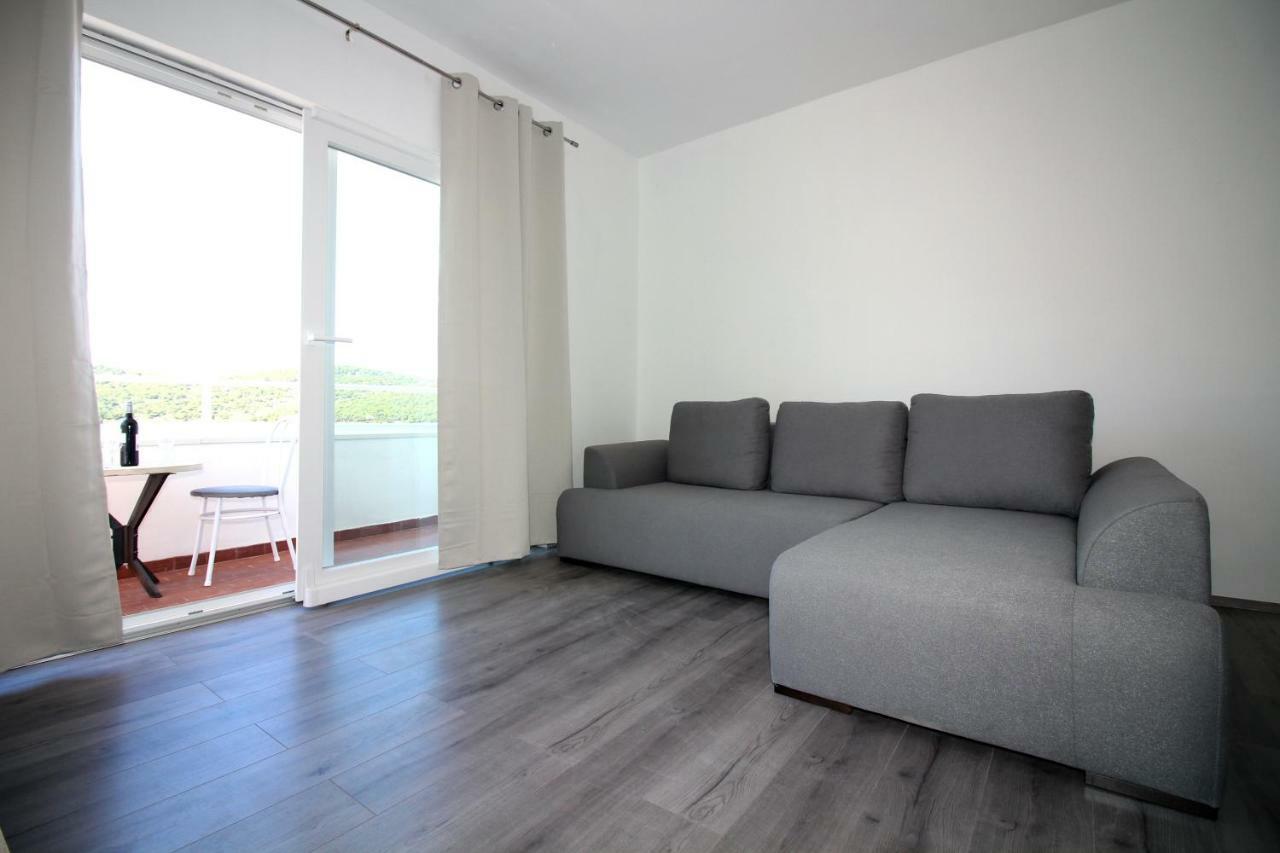 Guesthouse Mila Tisno Zewnętrze zdjęcie